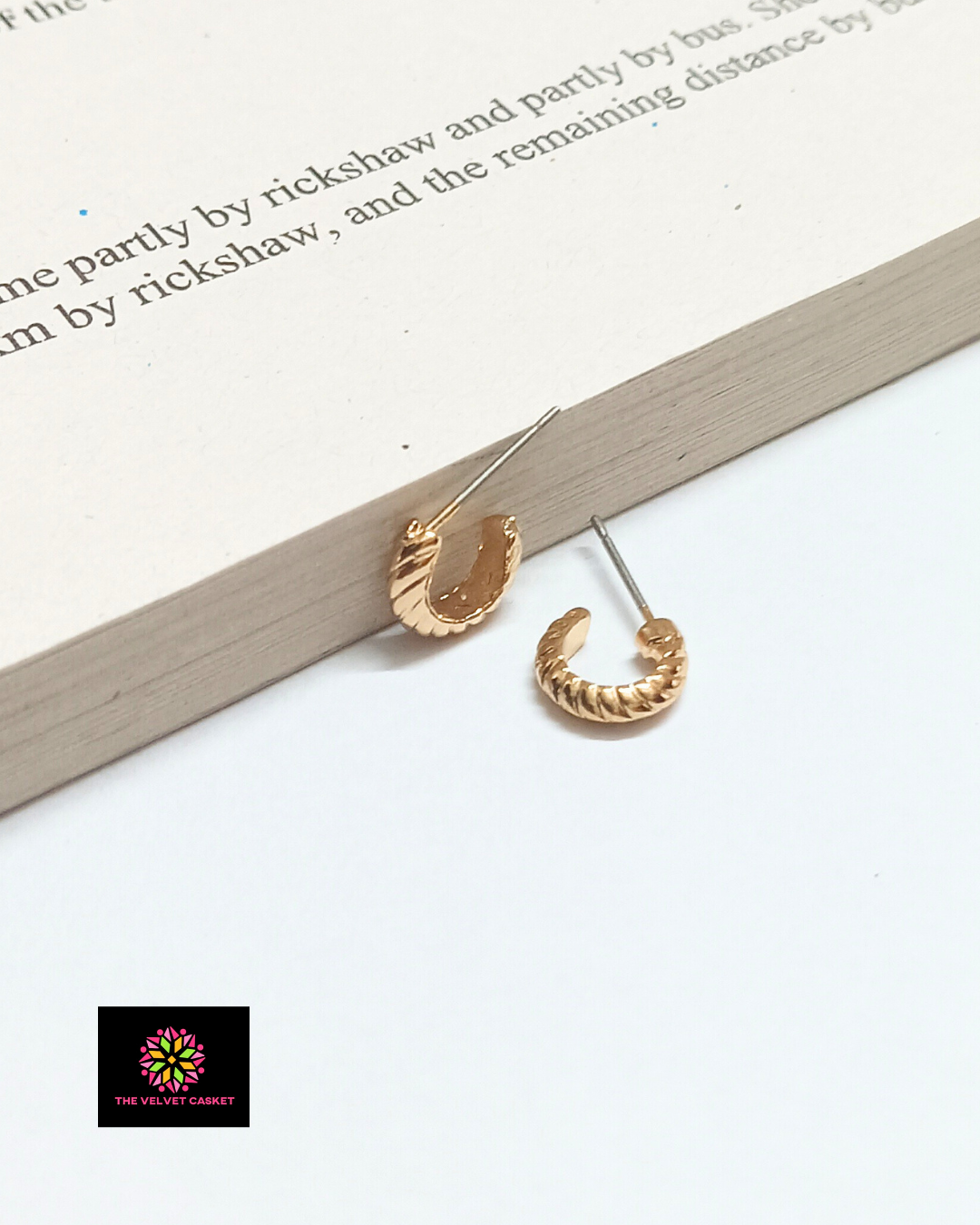 Curved Small Golden Hoop