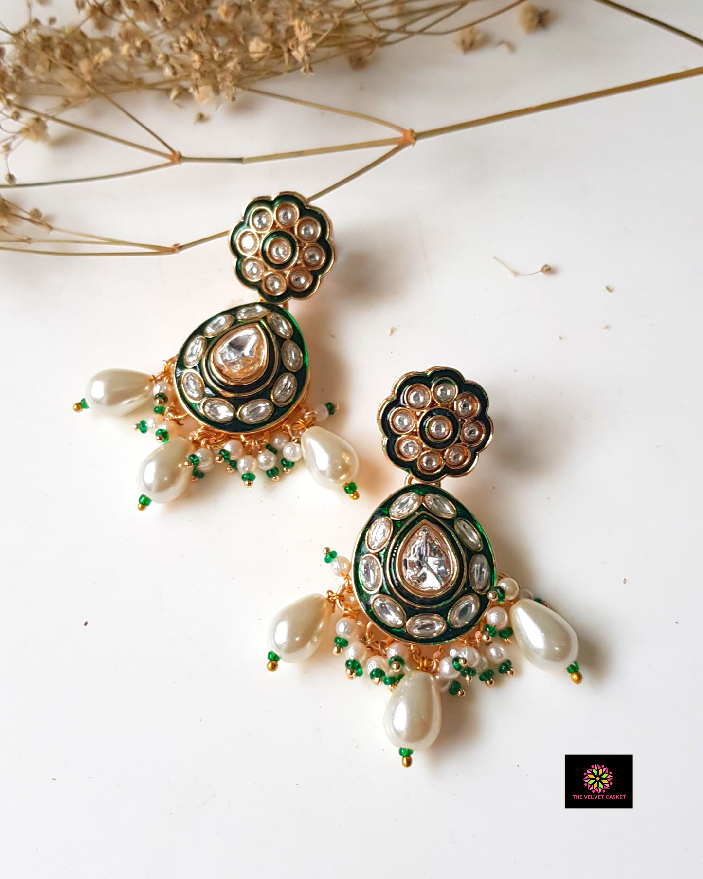 Driti Kundan Necklace Set