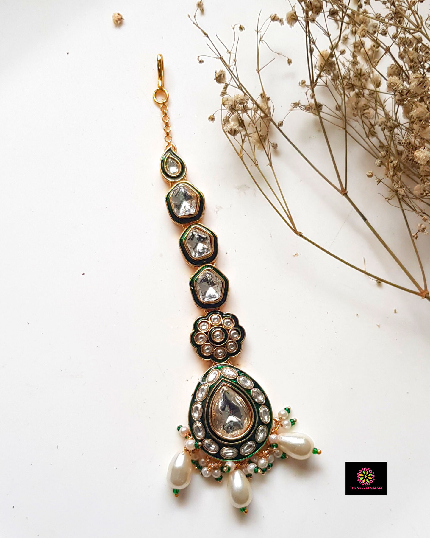 Driti Kundan Necklace Set