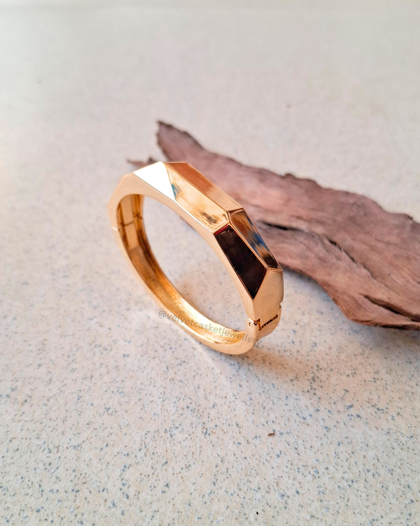 Leia Statement Bracelet ( Anti Tranish )