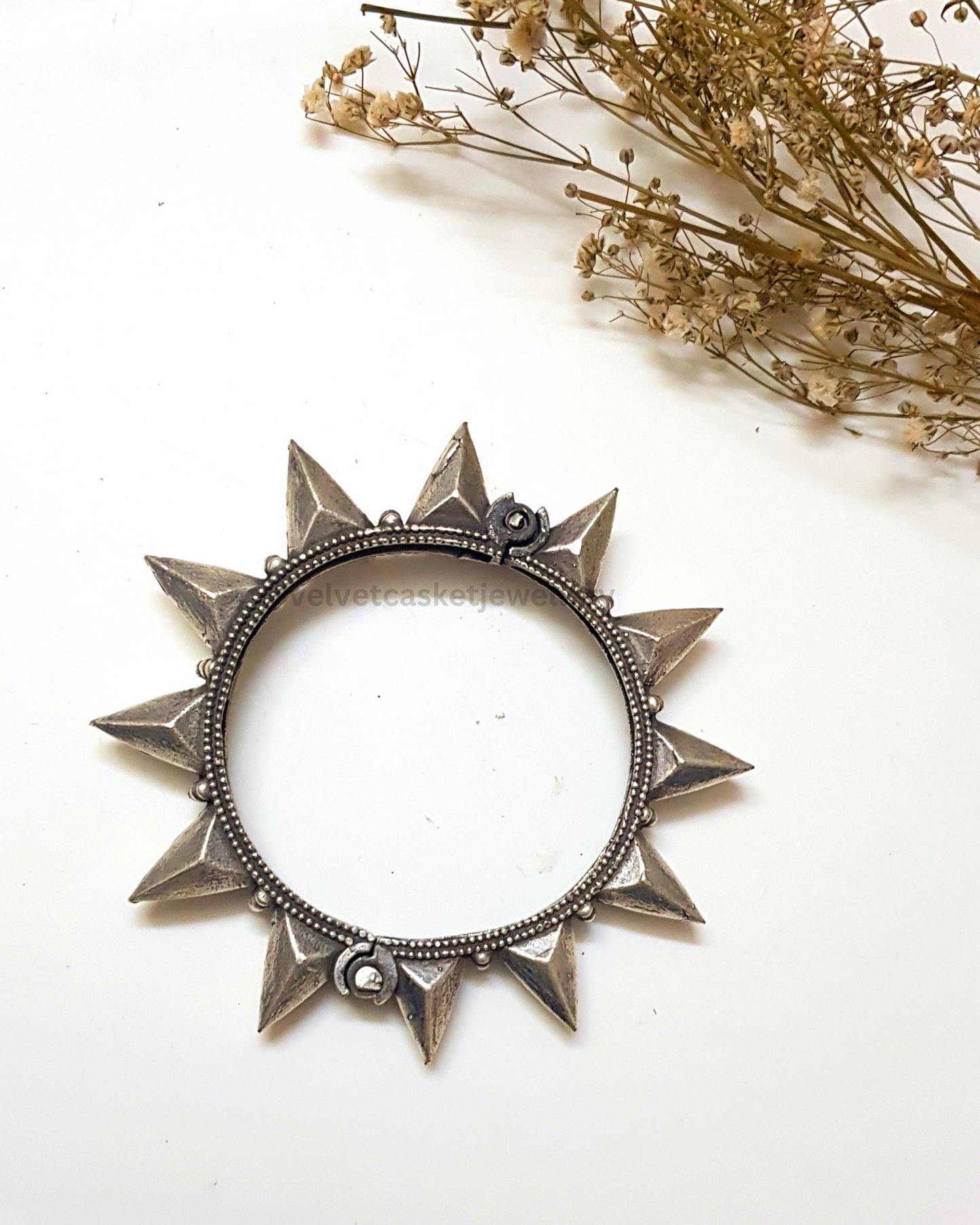 Surya Antique Oxidised Adjustable Kada