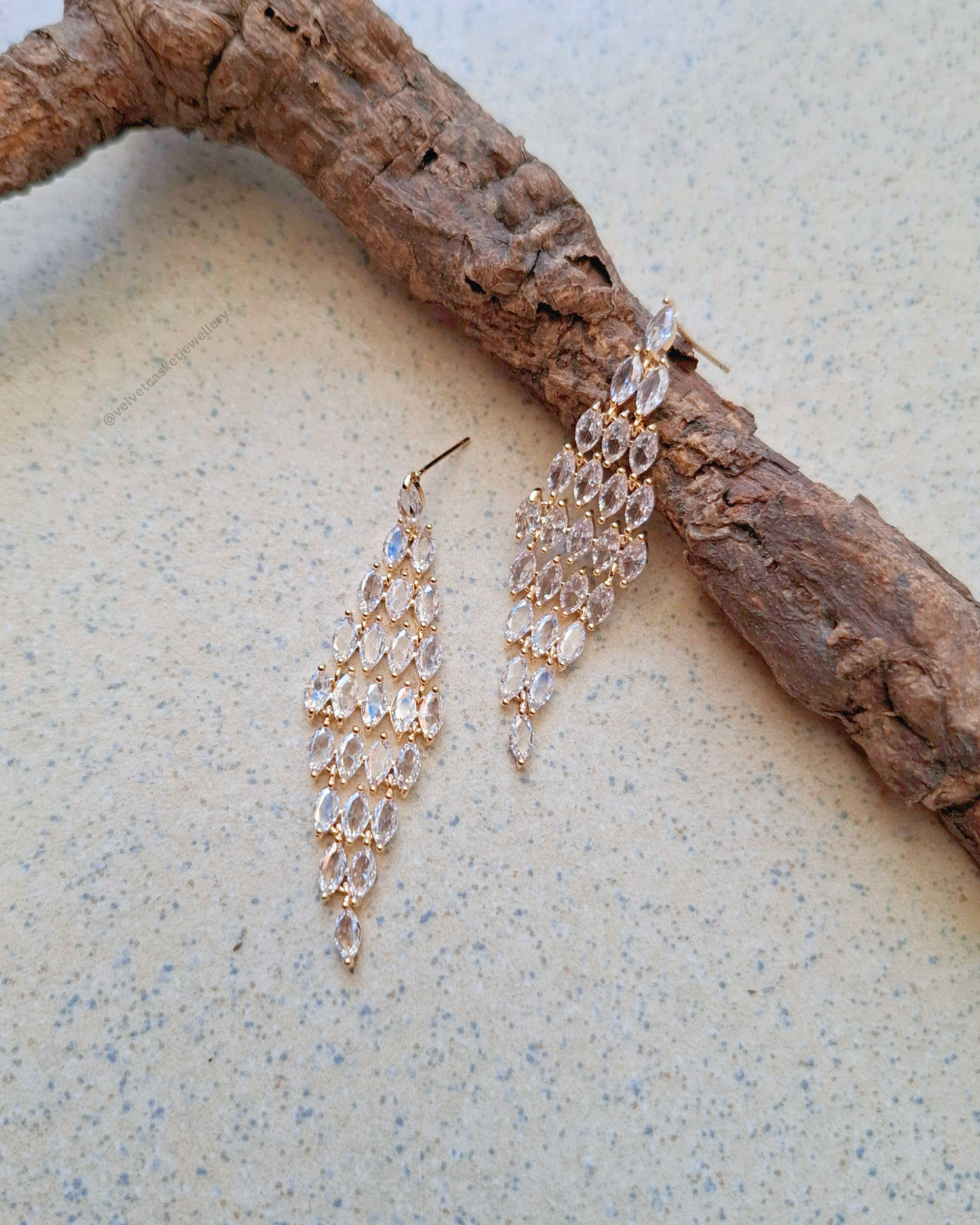 Anahi Earrings ( 92.5 Earring post )