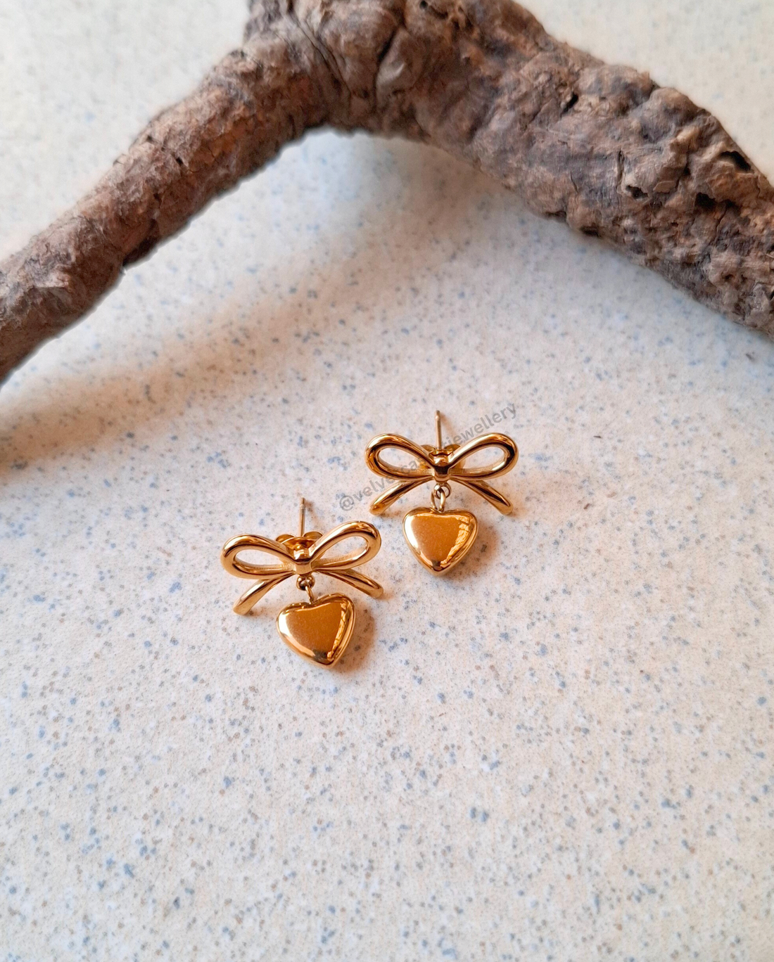 Arha Earrings ( Anti Tranish )