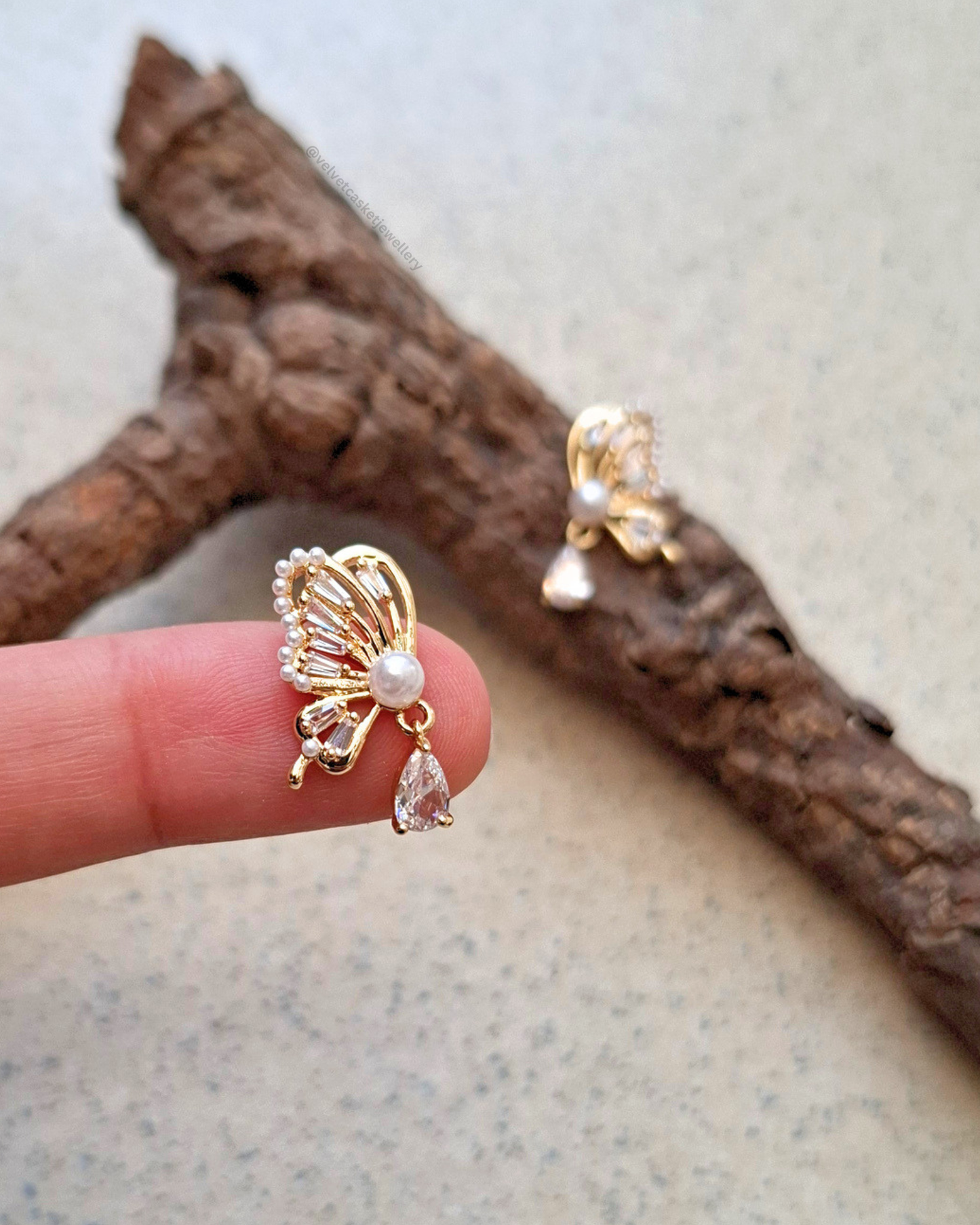 Minori Earrings ( Anti Tranish )