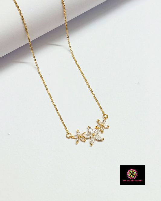 Diamond Star Minimal Golden Pendant