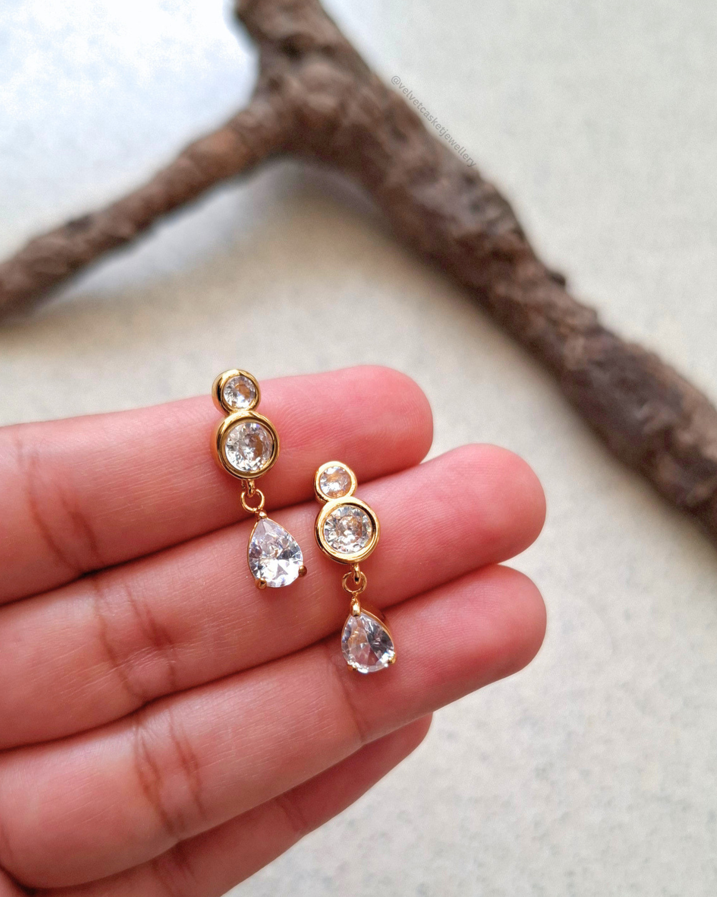 Kairi Earrings ( Anti Tranish )
