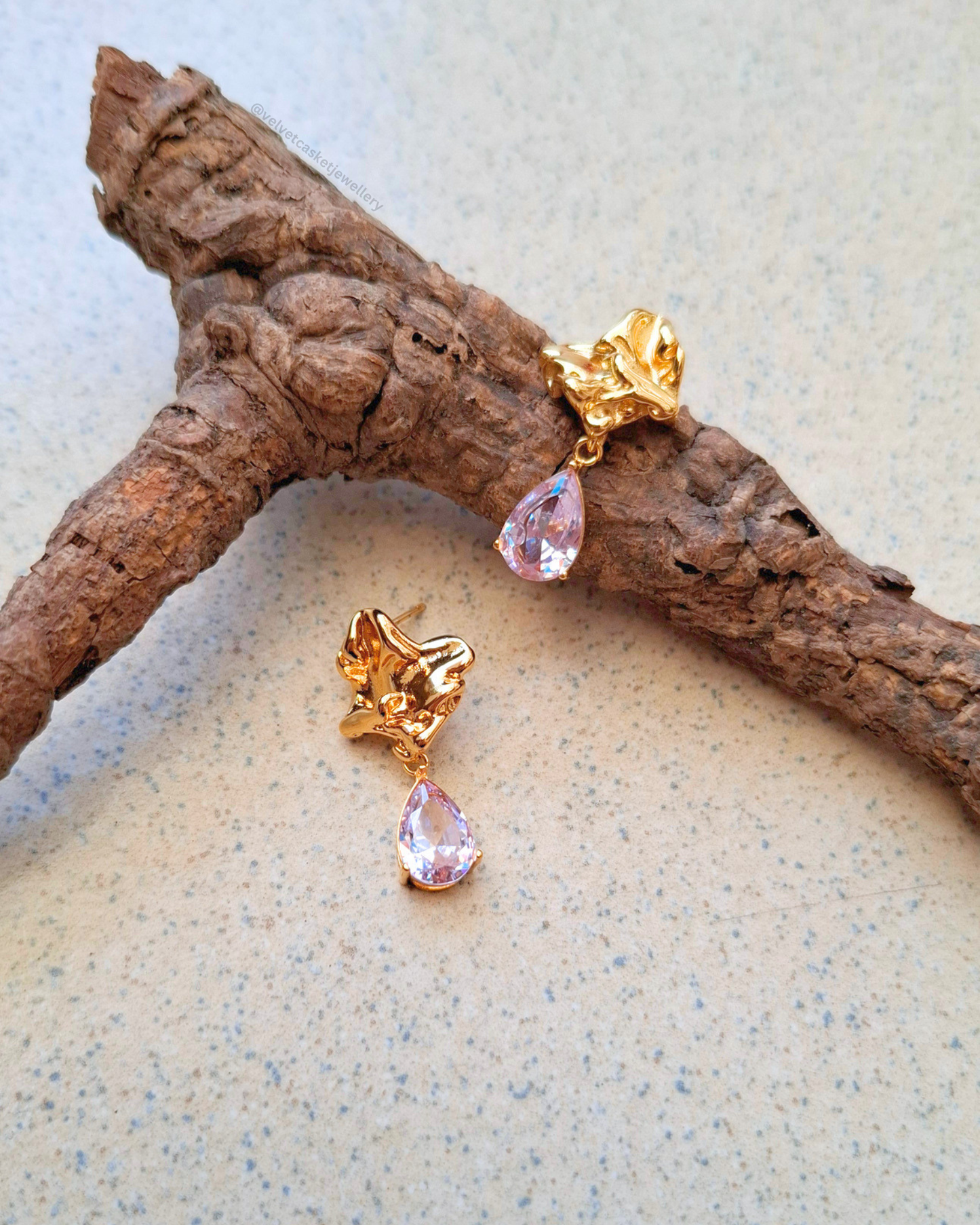 Juni Earrings ( Anti Tranish )