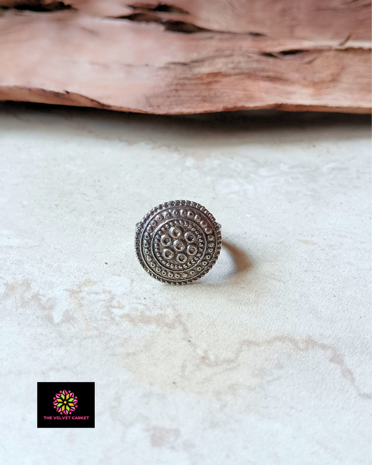 Carved Dial Adjustable Ring