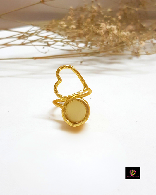 Lona Heart Raw Stone Brass Adjustable Ring