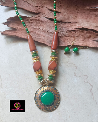 Brown Green Mid-length Necklace