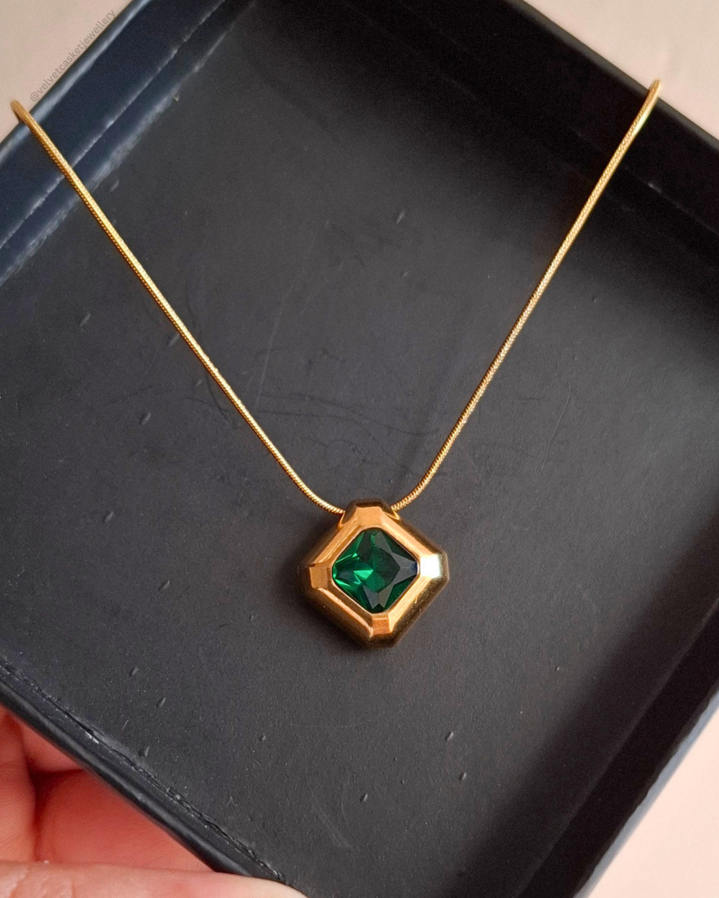 Rumi Pendant ( Anti Tranish )