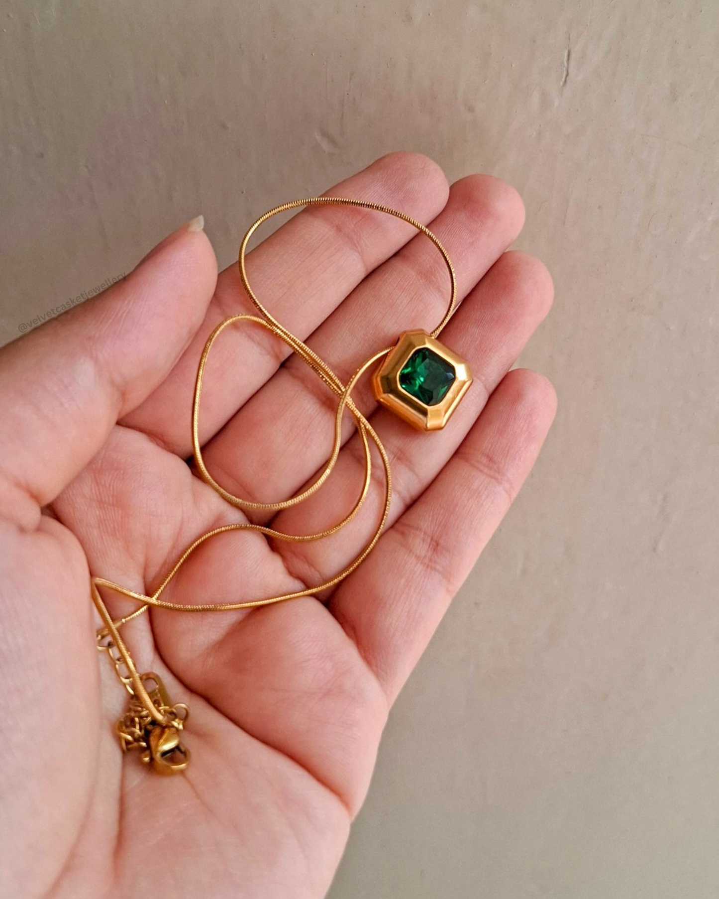 Rumi Pendant ( Anti Tranish )