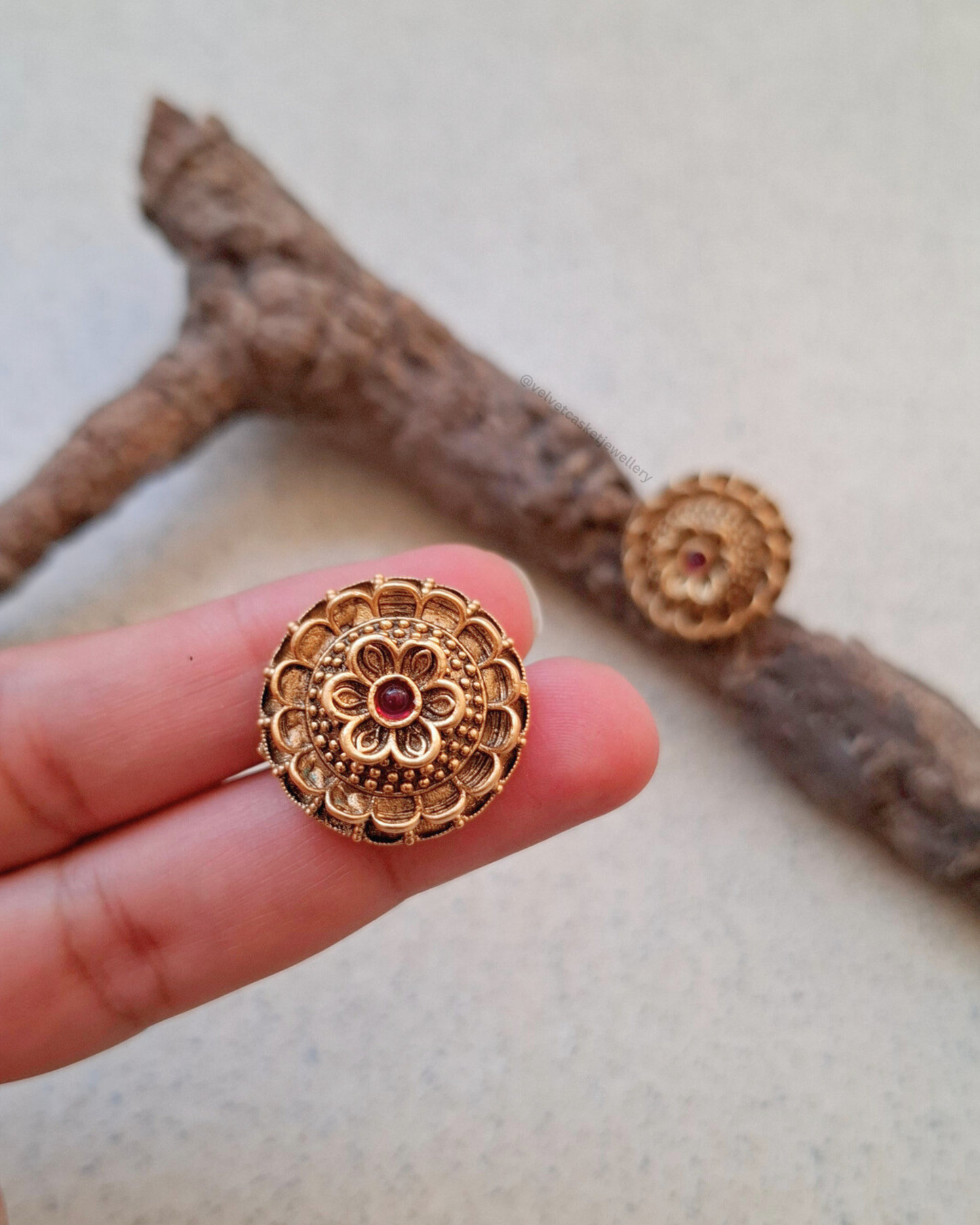 Hiraya Copper Studs
