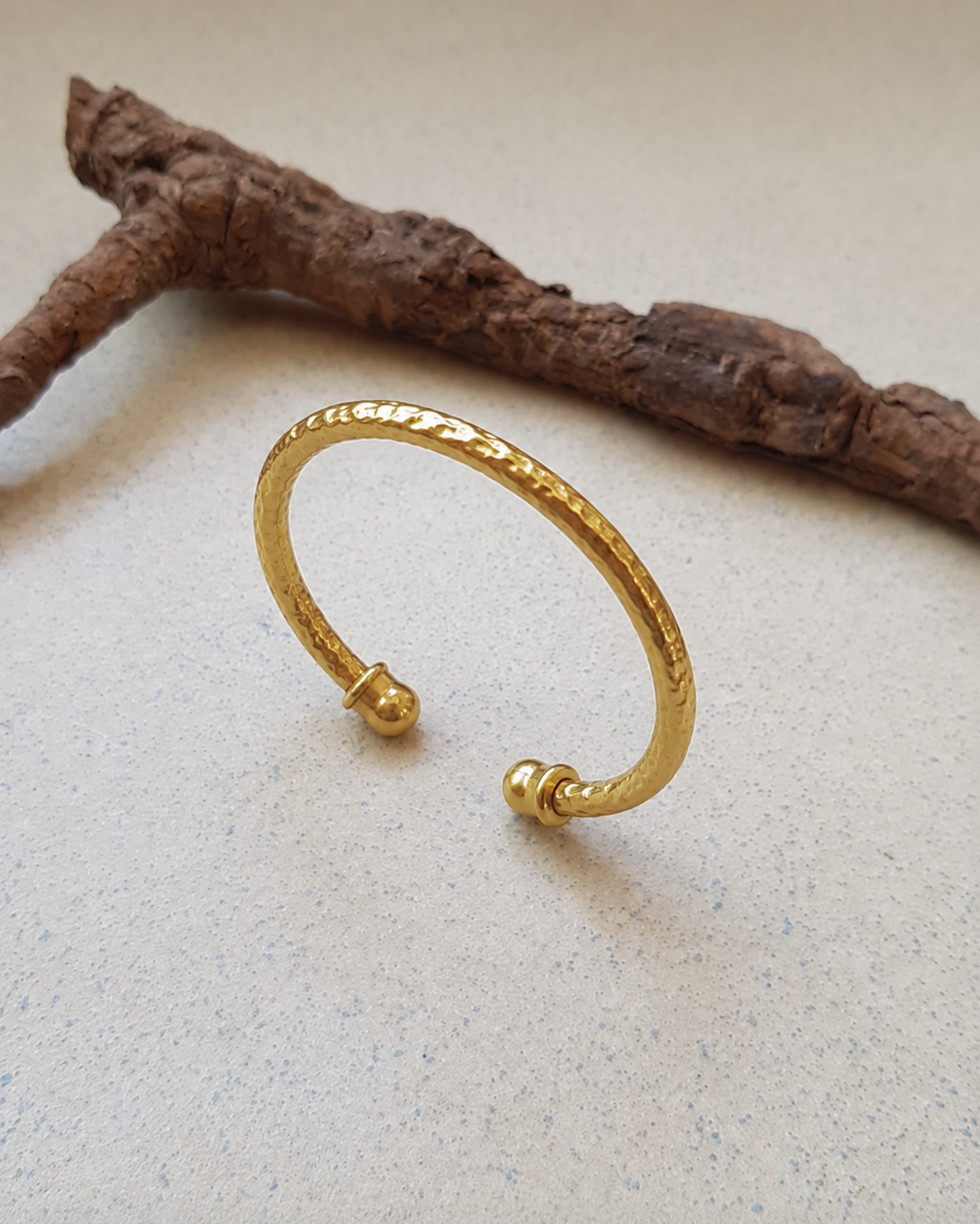 Punarv Brass Hammered Kadas