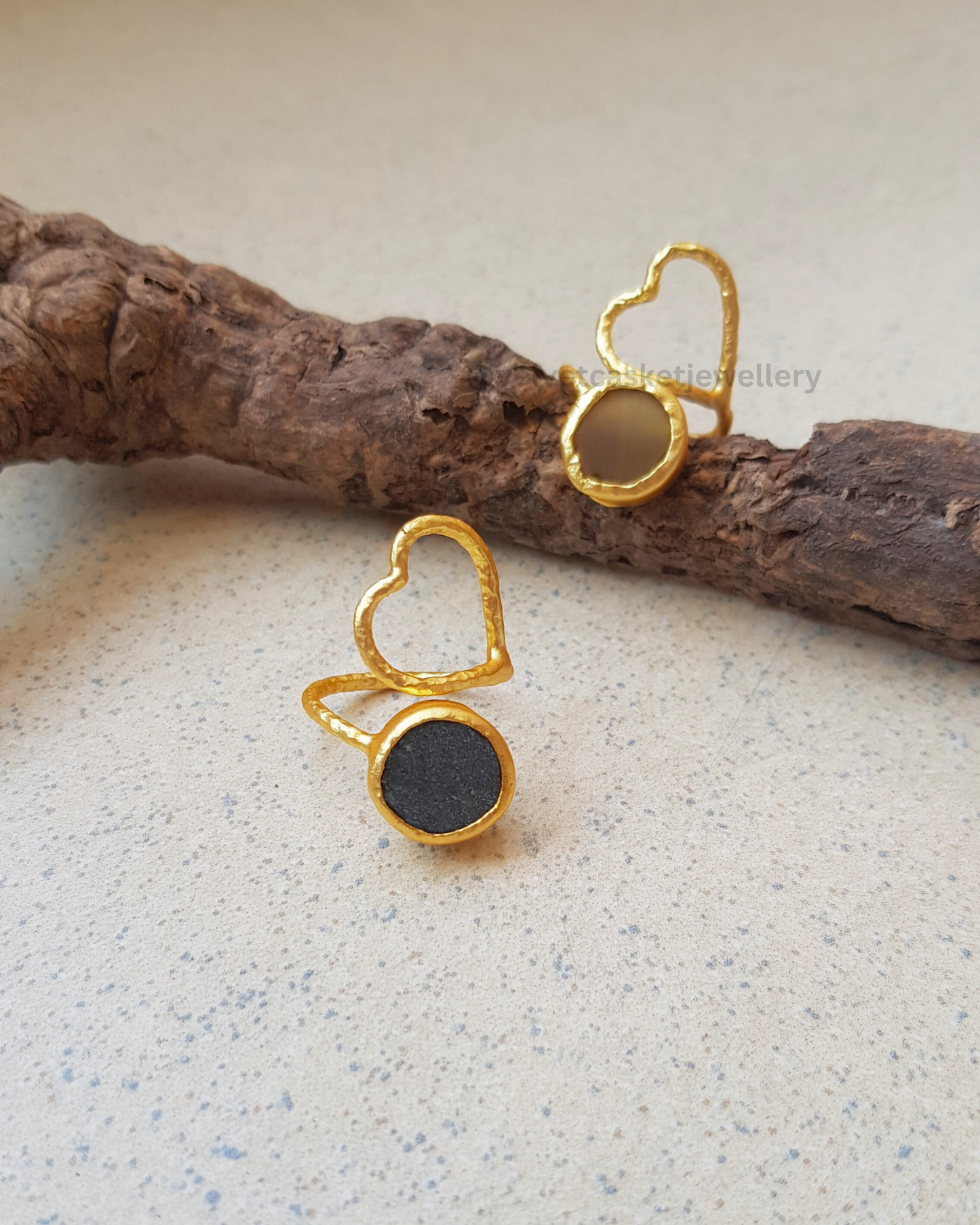 Lona Heart Raw Stone Brass Adjustable Ring