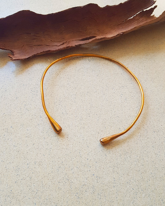 Anrna Brass Neckpiece