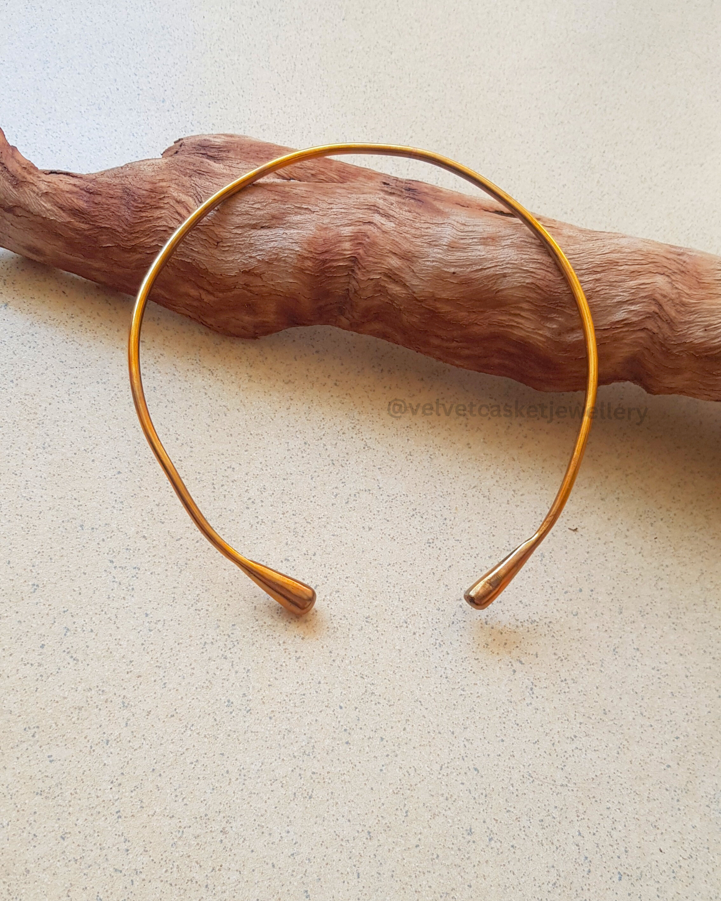 Anrna Brass Neckpiece