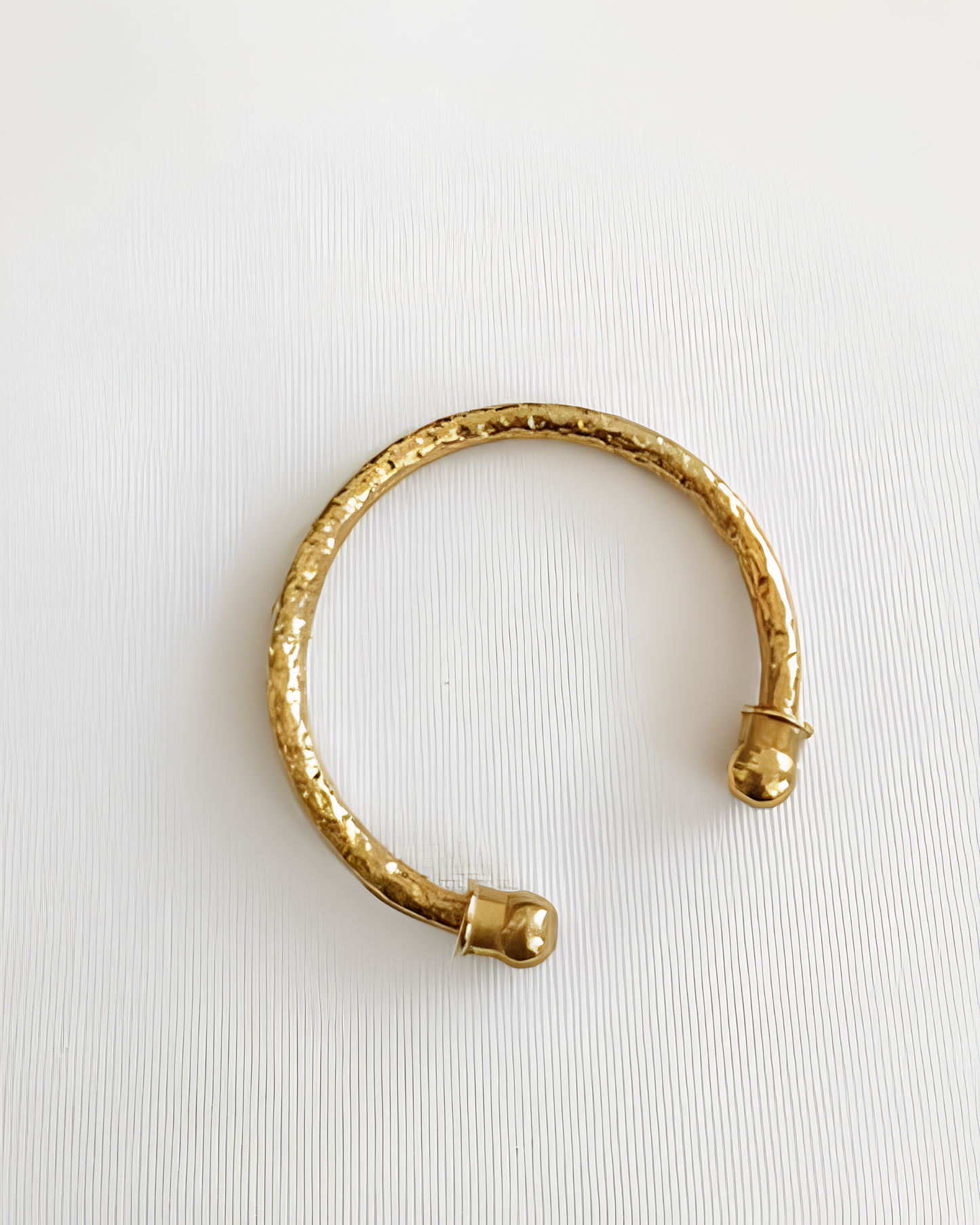 Punarv Brass Hammered Kadas