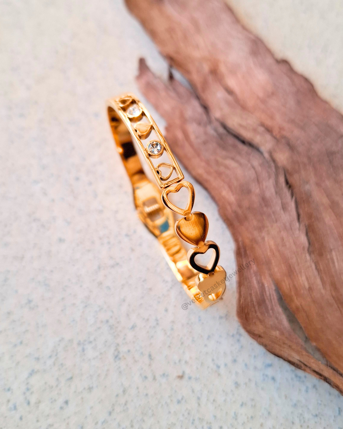 Egne Statement Bracelet ( Anti Tranish )