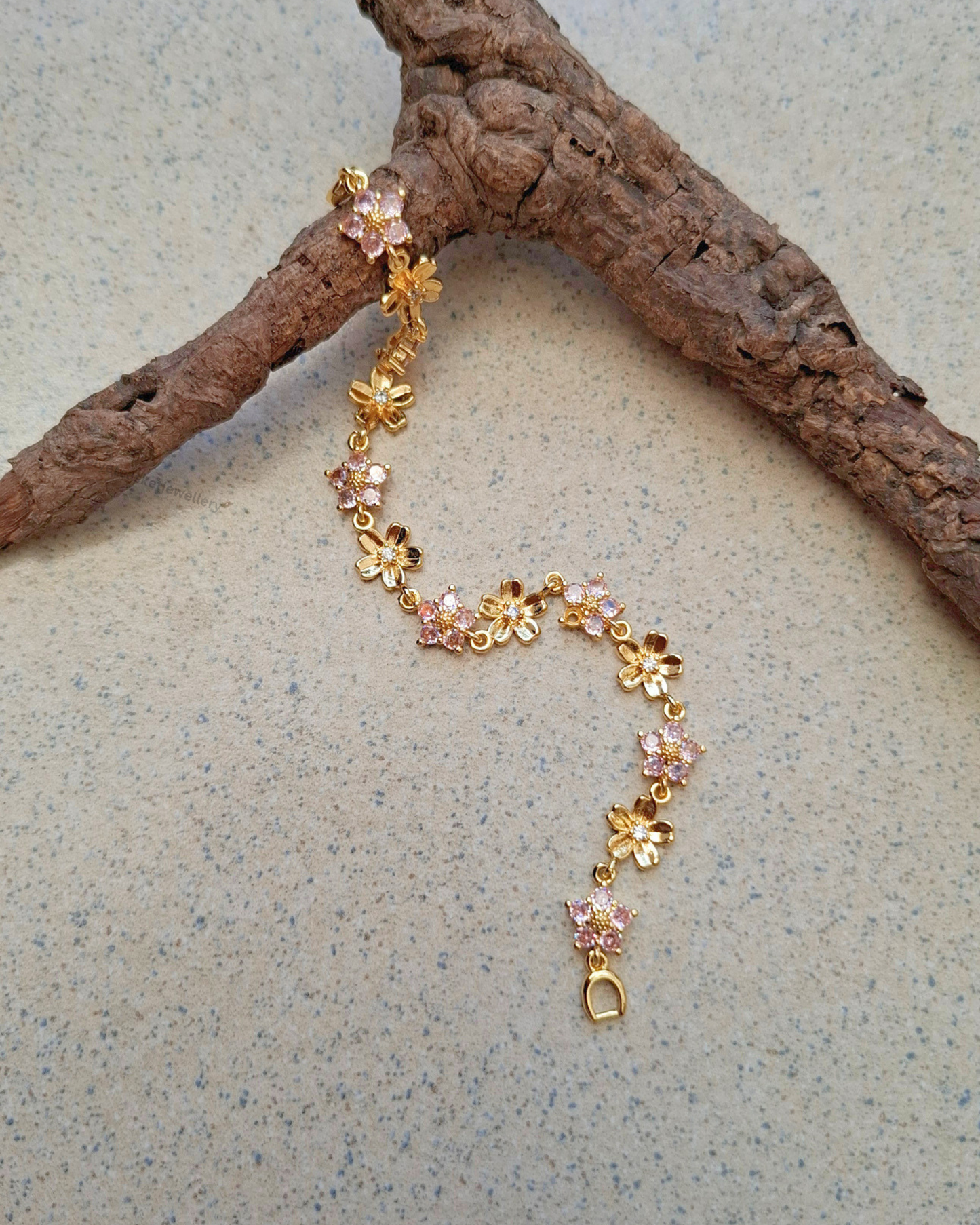 Nina Tennis Bracelet ( Anti Tranish )