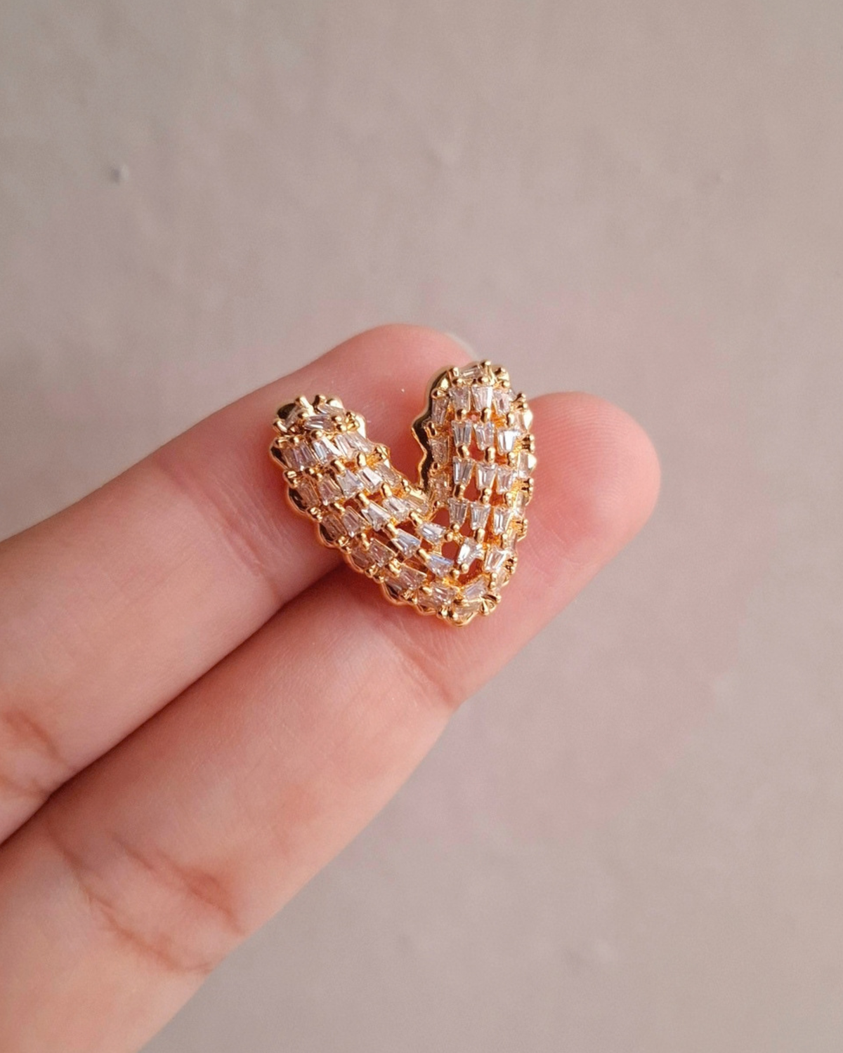 Ichigo Earrings ( 92.5 Earring post  )