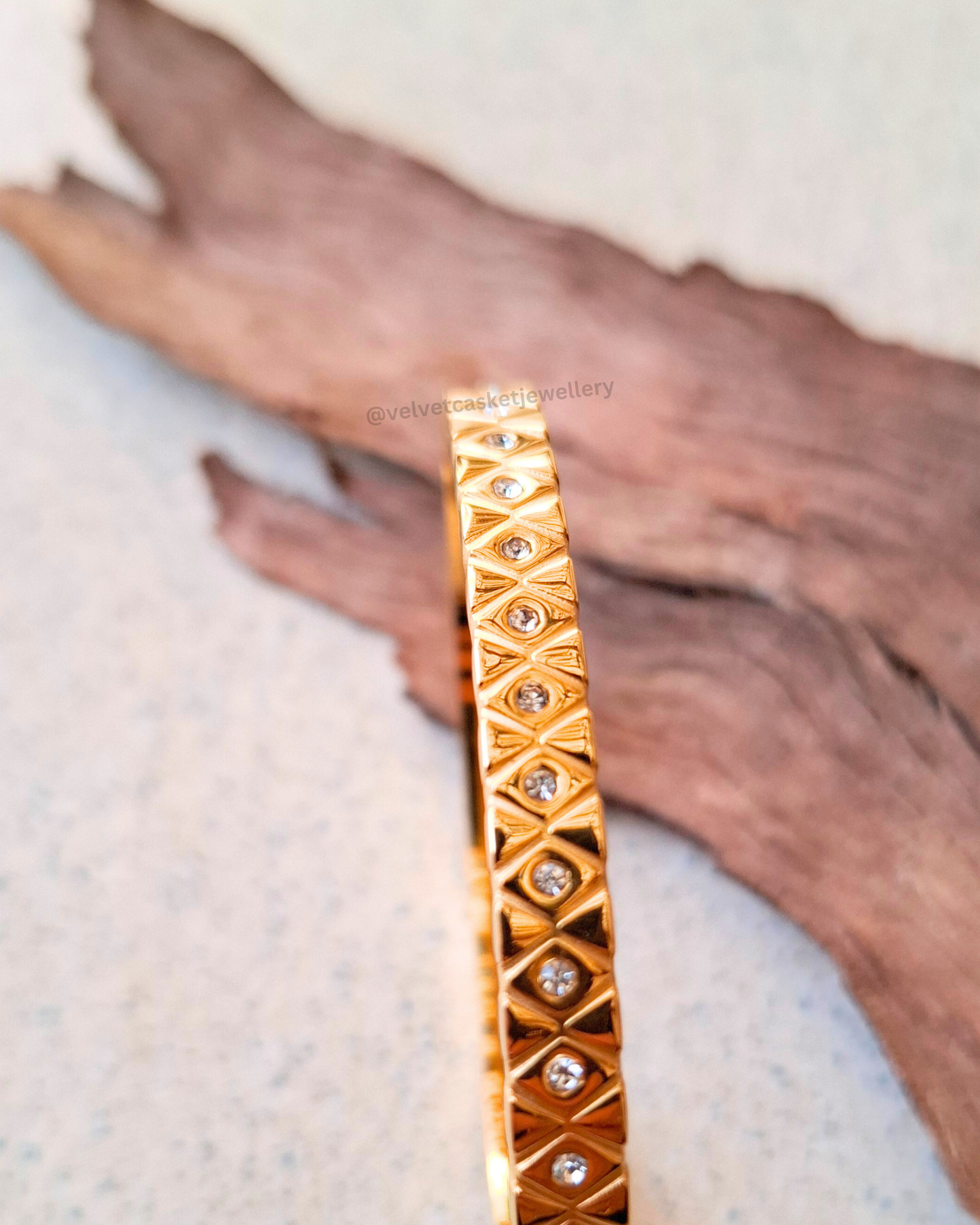 Kayra Statement Bracelet ( Anti Tranish )