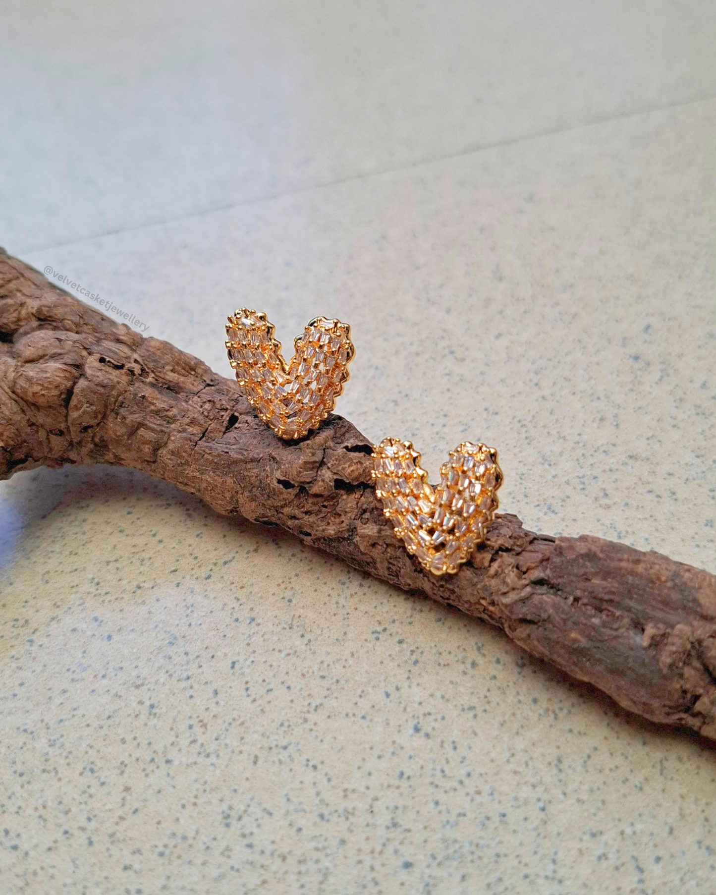 Ichigo Earrings ( 92.5 Earring post  )