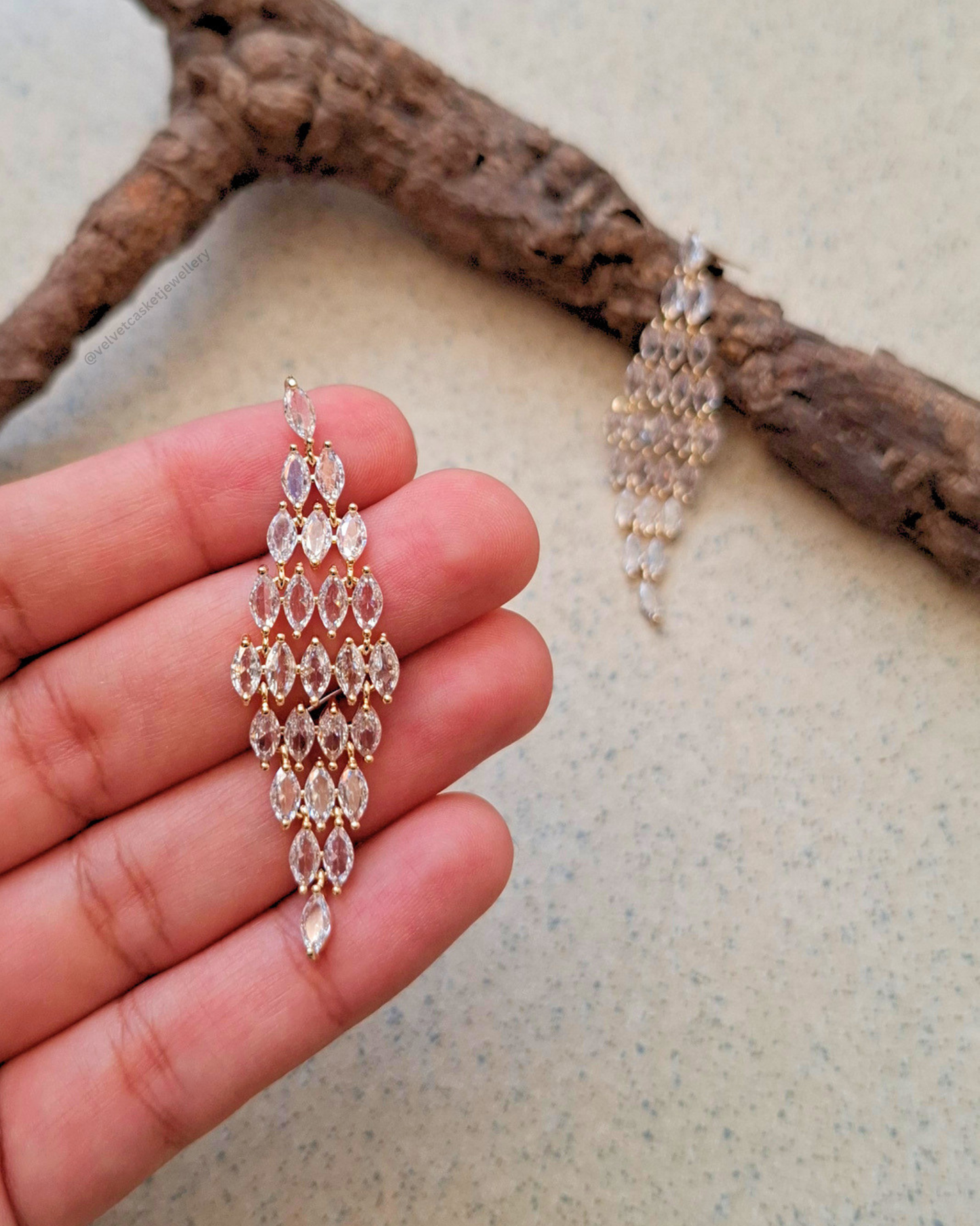 Anahi Earrings ( 92.5 Earring post  )