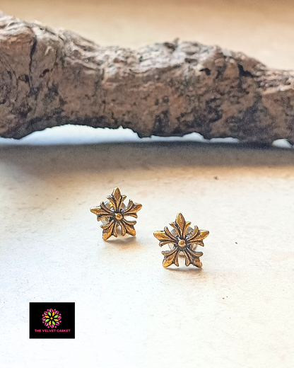 Snowflake Golden Studs