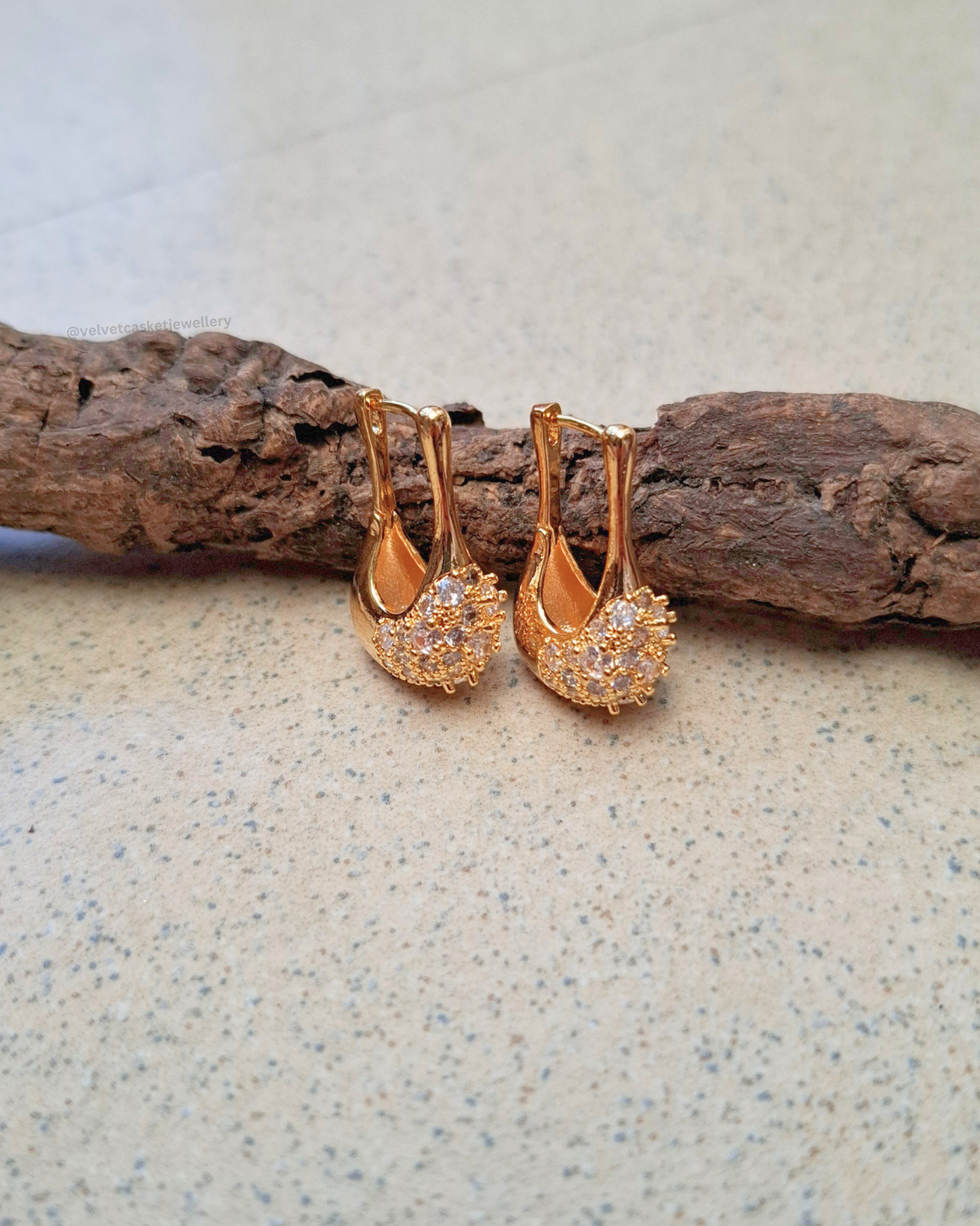 Eimi Earrings ( 92.5 Earring post  )