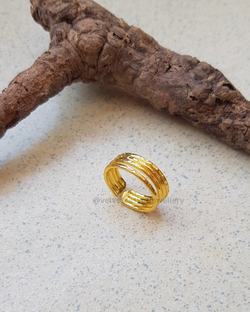Aria Brass Adjustable Ring