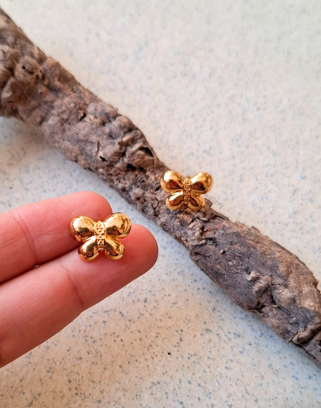 Yora Earrings ( Anti Tranish )