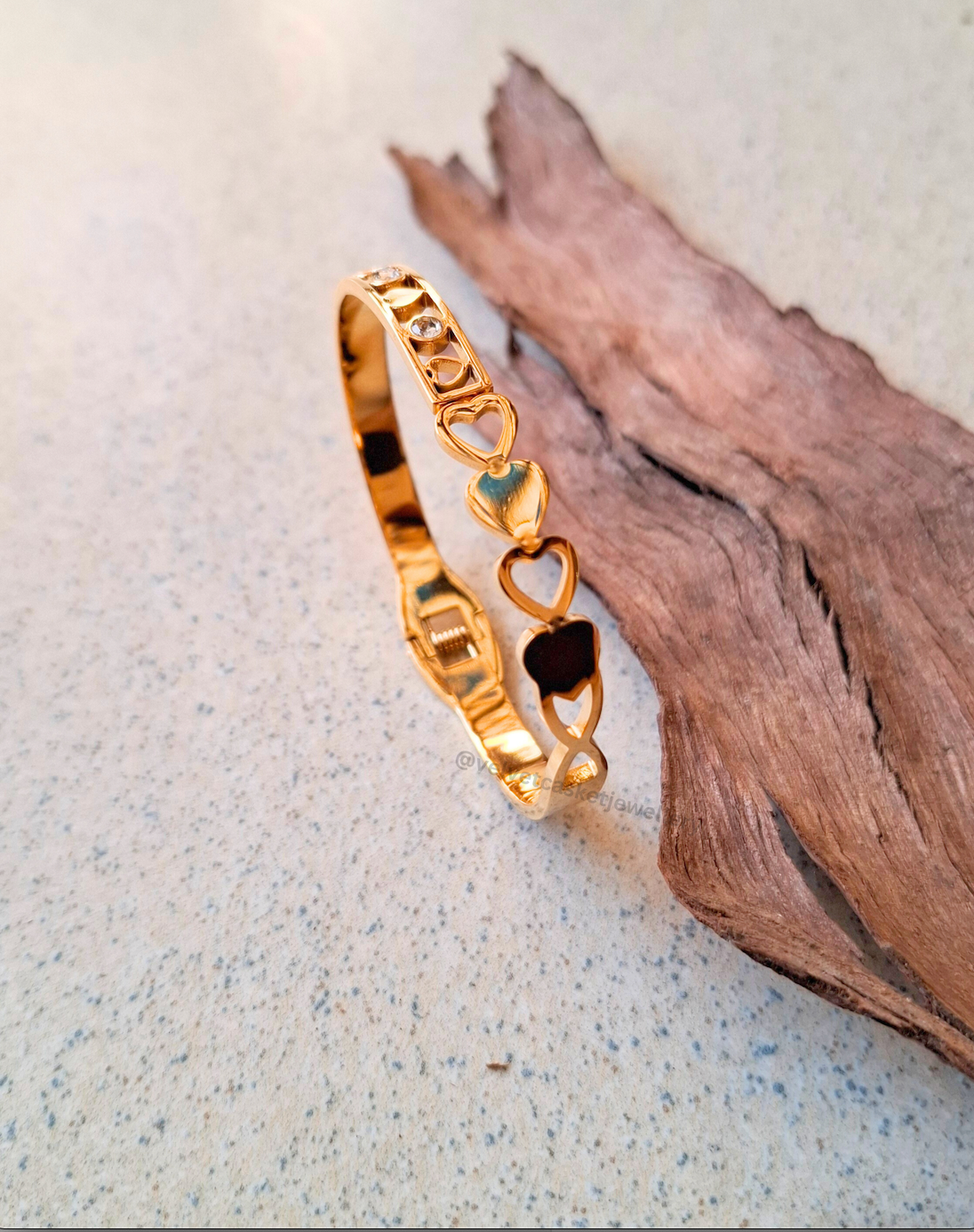 Egne Statement Bracelet ( Anti Tranish )