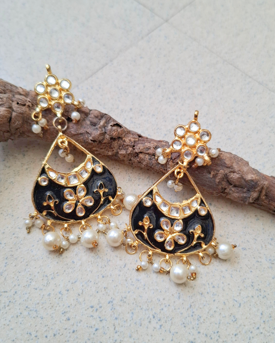 Kundan Meenakari Earrings Maangtika Set