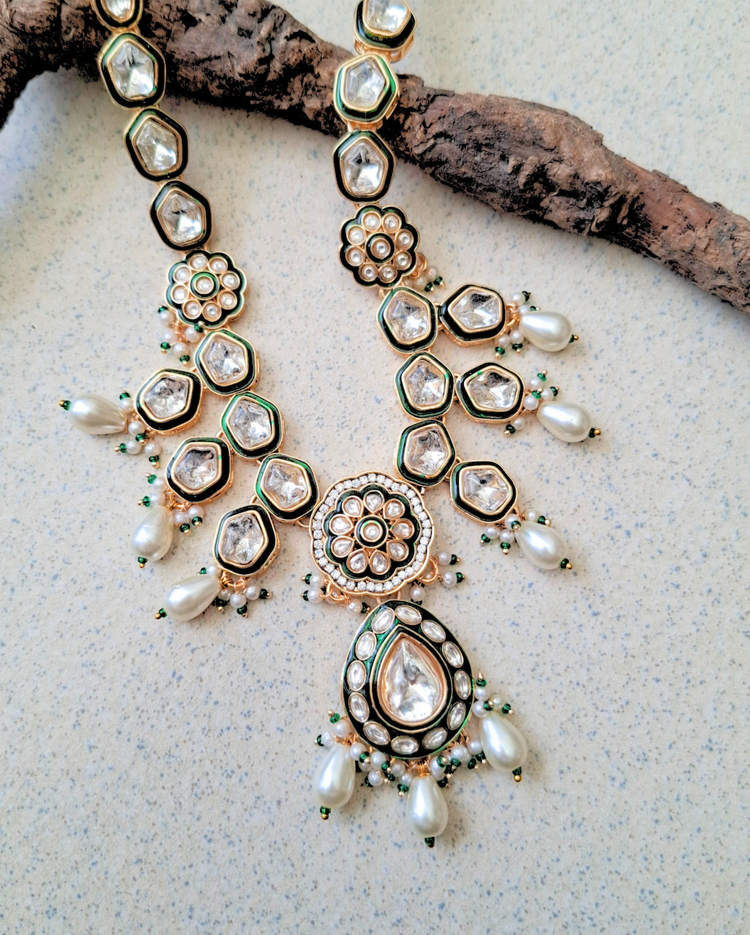 Driti Kundan Necklace Set
