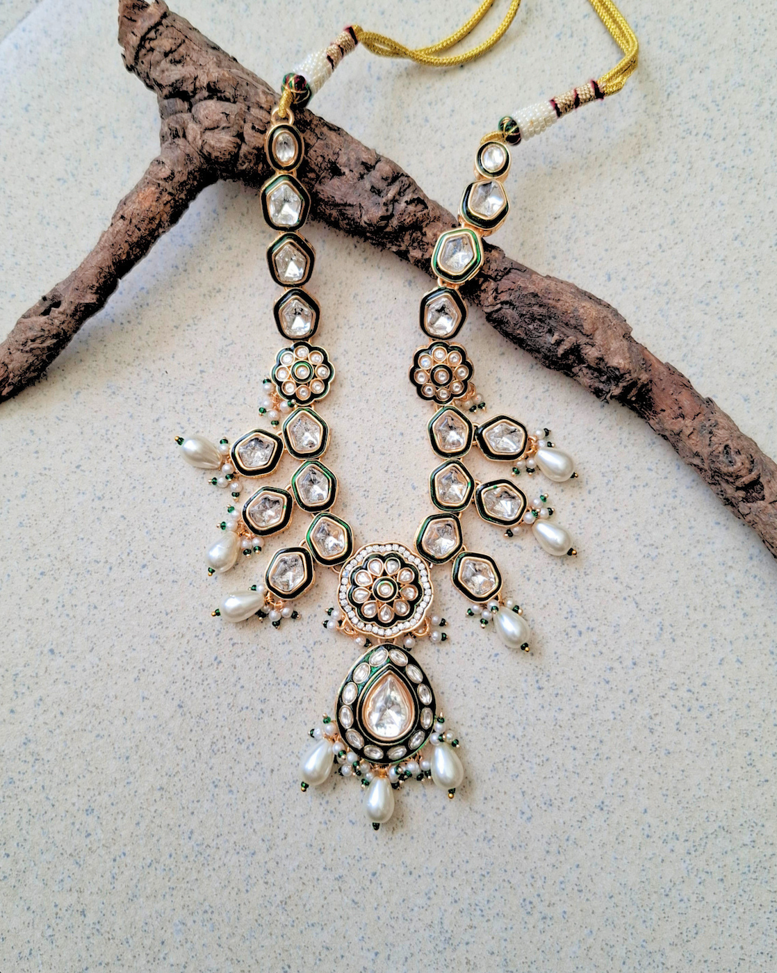Driti Kundan Necklace Set