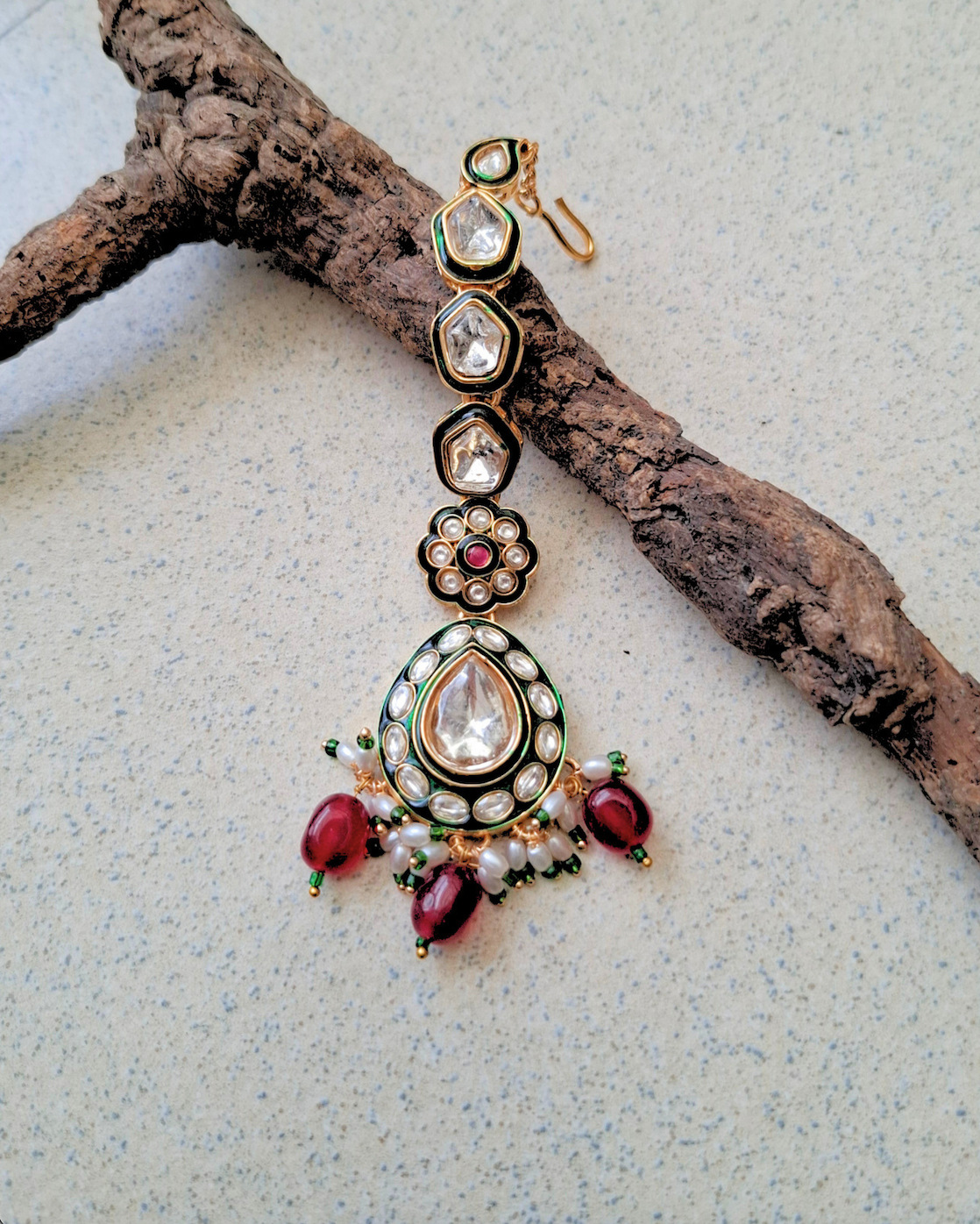 Driti Kundan Necklace Set