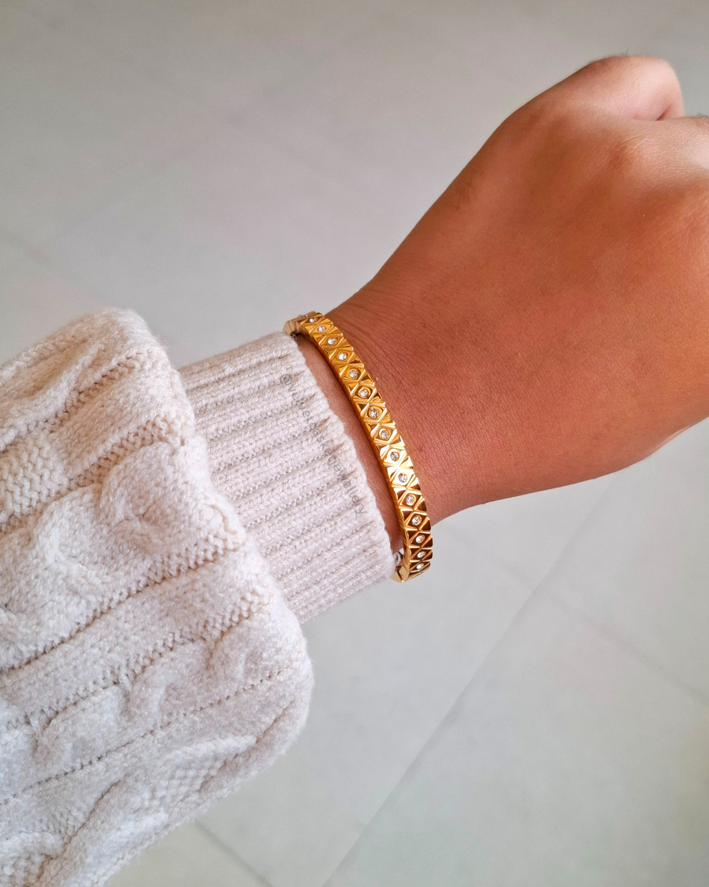 Kayra Statement Bracelet ( Anti Tranish )